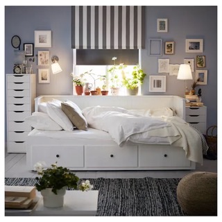 HEMNES